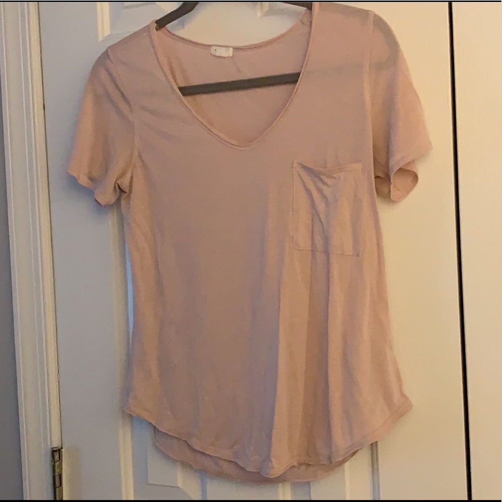 •T shirt•